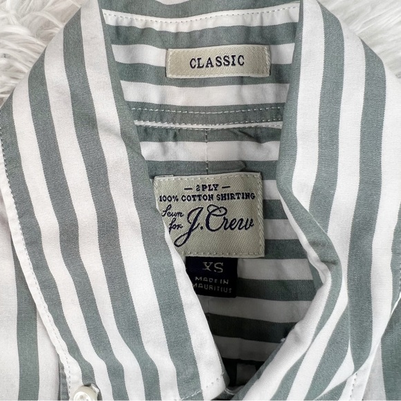 J Crew Men’s short sleeve classics fit striped casual button up shirt - Picture 4 of 8